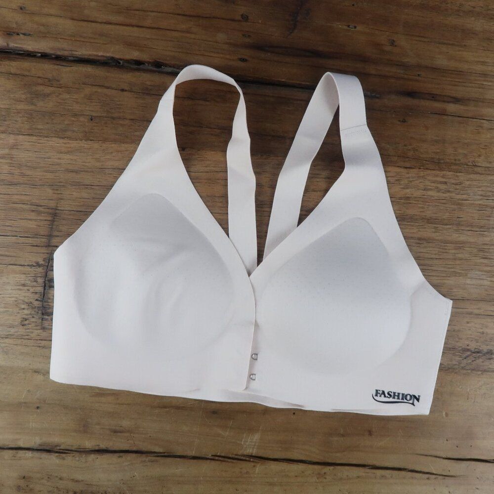 FASHION NUDE FRONT CLOSURE COMFORT SMOOTH LOOK BRA SIZE LARGE NWT